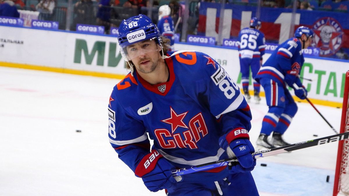Z NHL byl vyobcován, Rusko ho přivítalo. Kanadský průšvihář dostal od Putina občanství