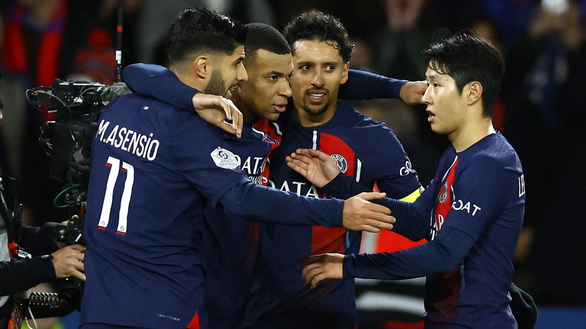 Mbappé si poprvé zahrál za PSG se svým šestnáctiletým bratrem