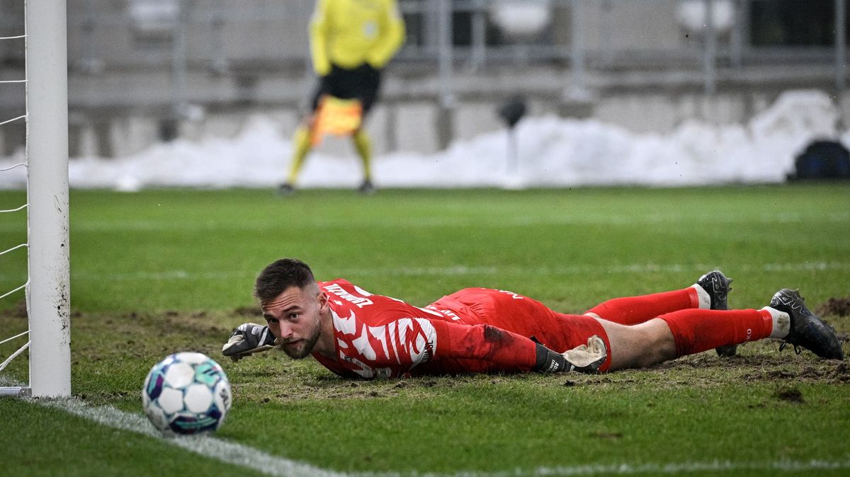 Hradec vykročí do jara s novou jedničkou, která ještě ligu nechytala
