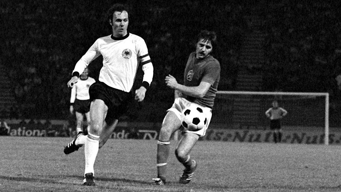 Malé pivo v Bělehradě a trestňák pro Tonyho. Beckenbauer byl jiný než ostatní, říká Panenka