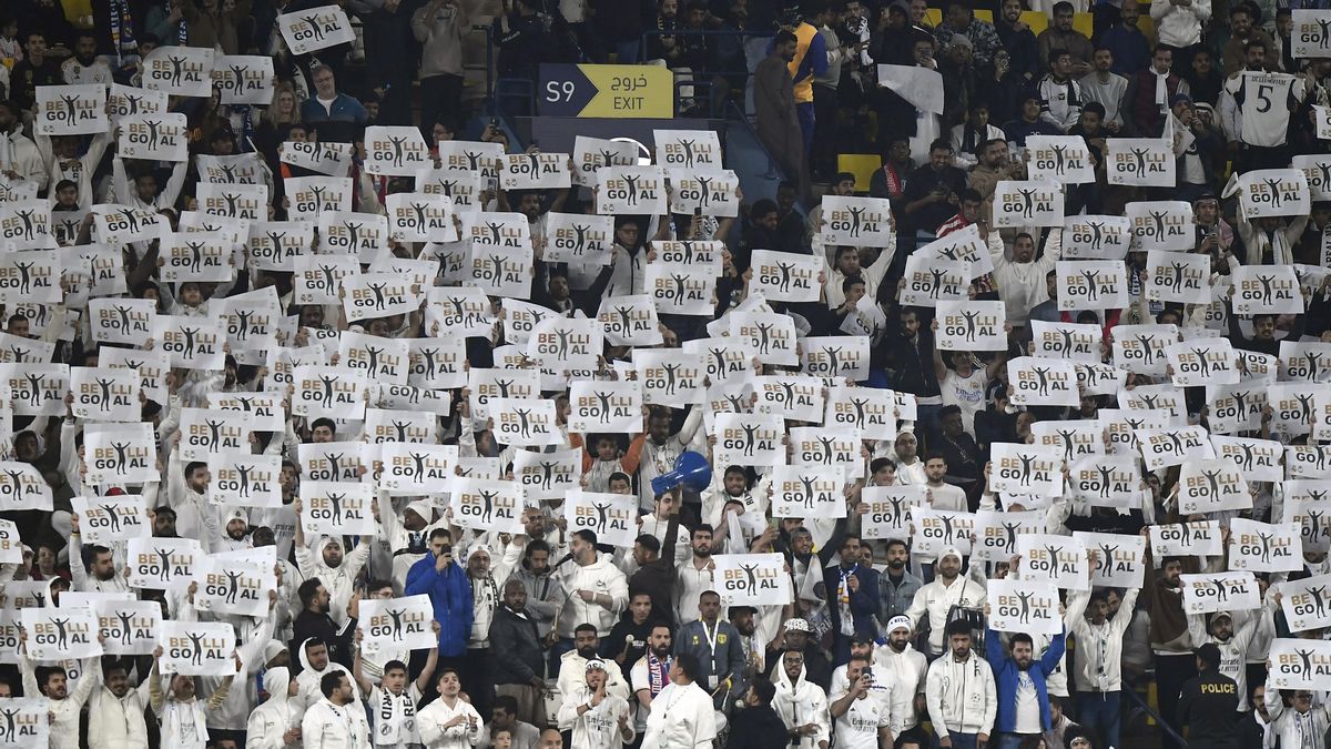 Ostuda! Saúdové pískali při minutě ticha za Beckenbauera