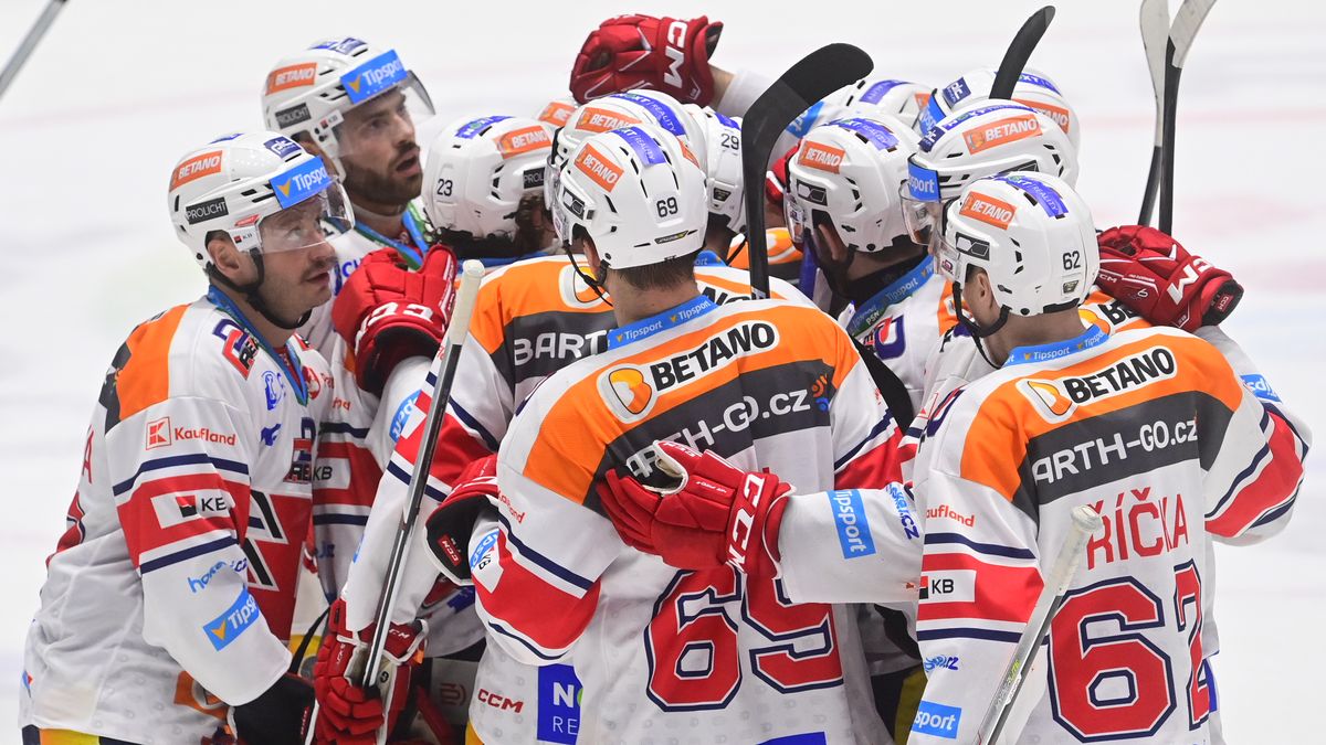 HOKEJ ONLINE: Video momenty z utkání Pardubice - Olomouc