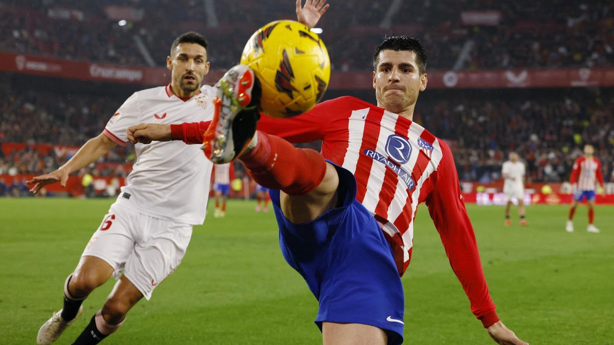 Fotbalistům Atlética Madrid bude kvůli kolenu chybět nejlepší střelec Morata