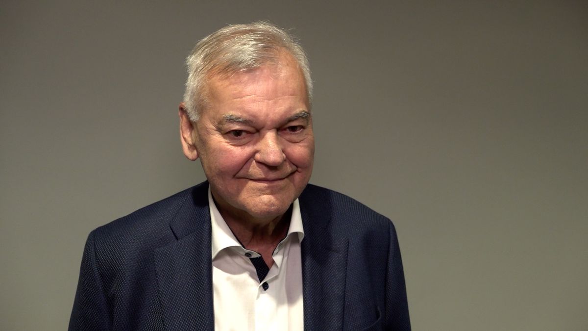 Na hokej už koukám jako fanoušek, ale v hledišti nekřičím, usmívá se Vůjtek