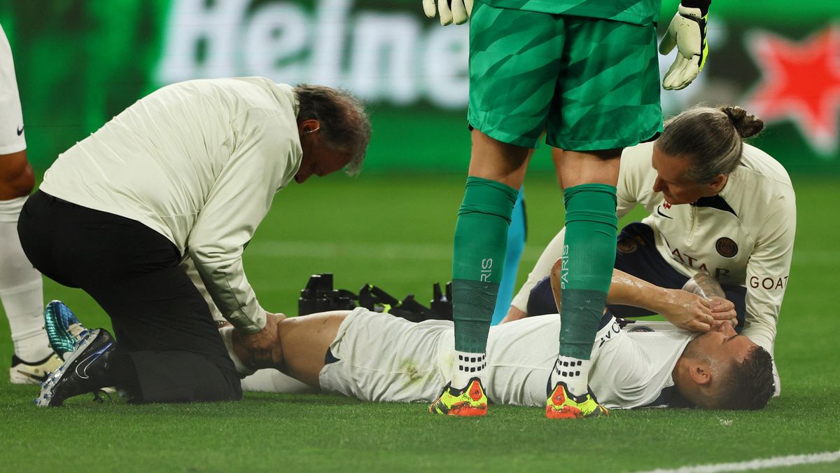Francouzský obránce Hernandez z PSG musí s kolenem na operaci a přijde o ME