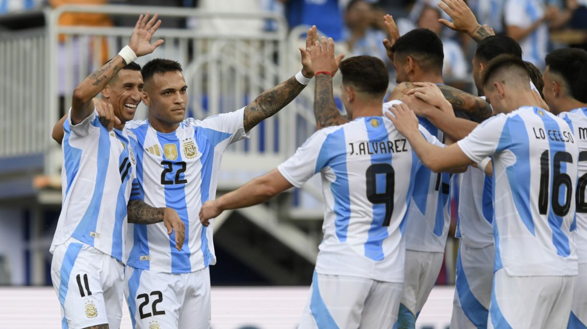 Argentinští fotbaloví šampioni v přípravě na Copu América porazili Ekvádor