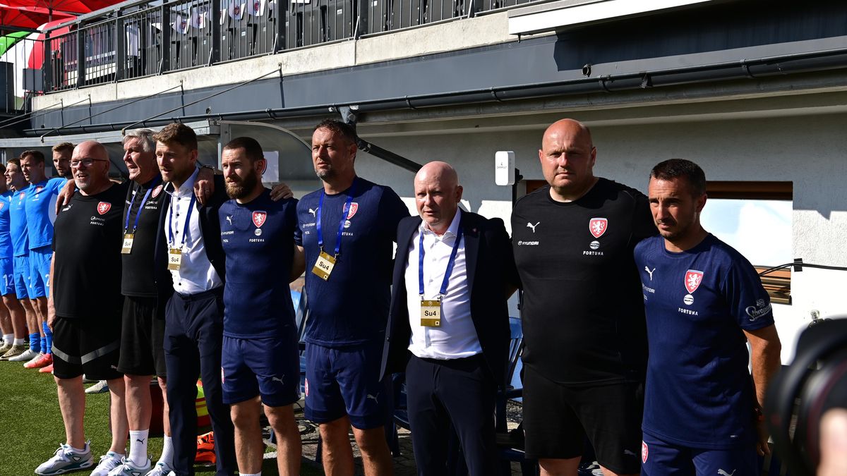 Hašek krotil euforii: Portugalci by nás potrestali víc. Hráči jako Jurásek umí zápas otočit