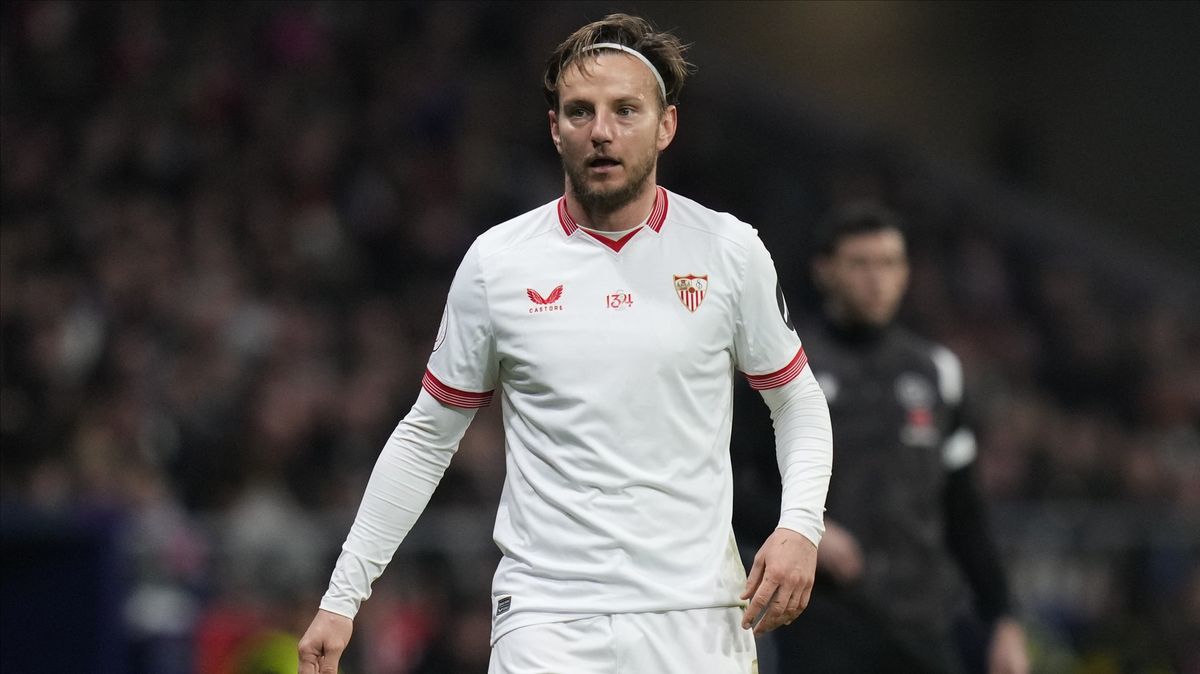Rakitič bude hrát poprvé v Chorvatsku, posílil Hajduk Split