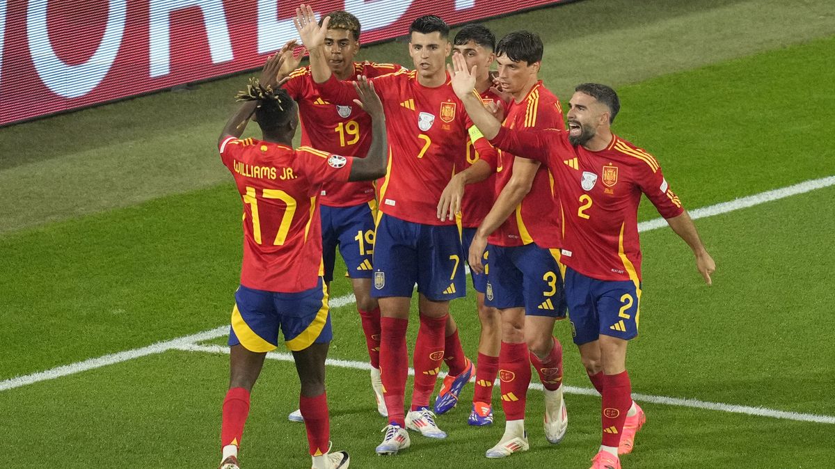 Žádný tým není lepší než my, řekl trenér Španělů. Spalletti by je rád kopíroval