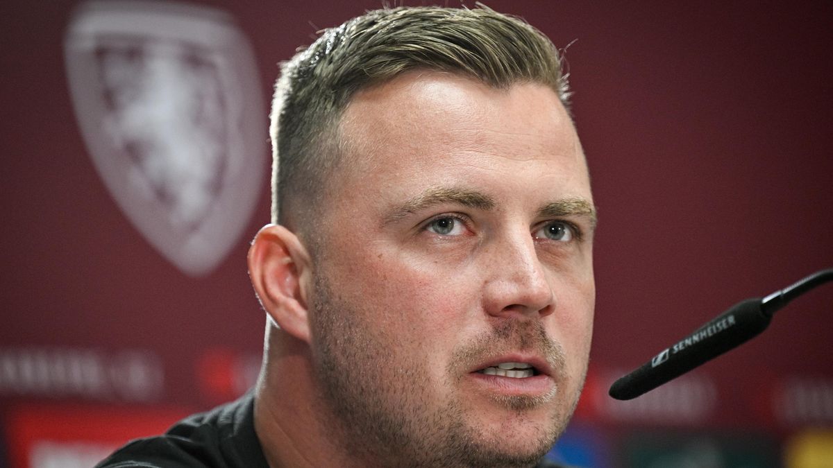 Ještě že nejsme jako Poláci. Haškův asistent o zápletce Eura a tureckém zjevení
