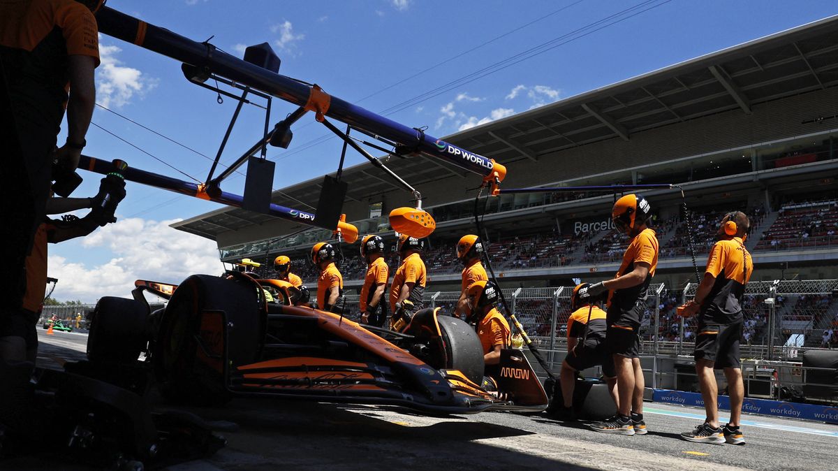 V úvodním tréninku F1 ve Španělsku byl nejrychlejší Norris před Verstappenem