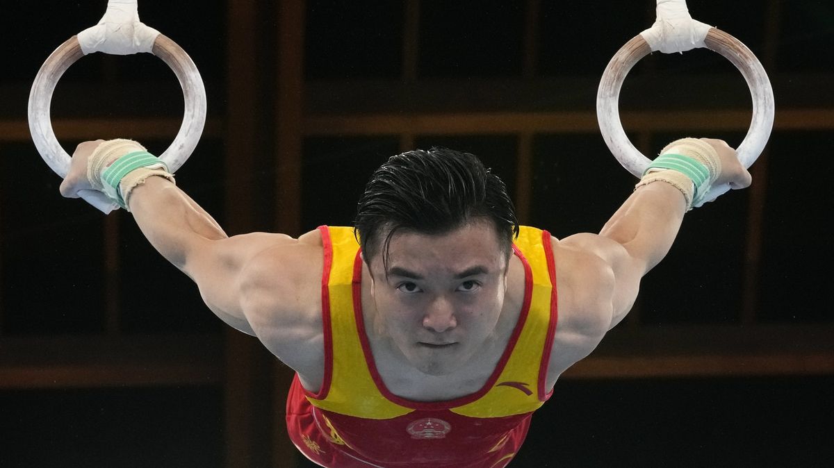 Číňan Liou Jang obhájil v Paříži olympijské zlato na kruzích