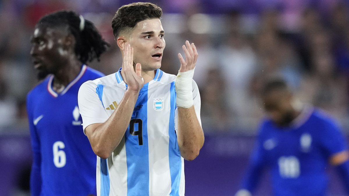Manchester City se chystá na rekordní prodej. Argentinský mistr světa míří do Atlética Madrid