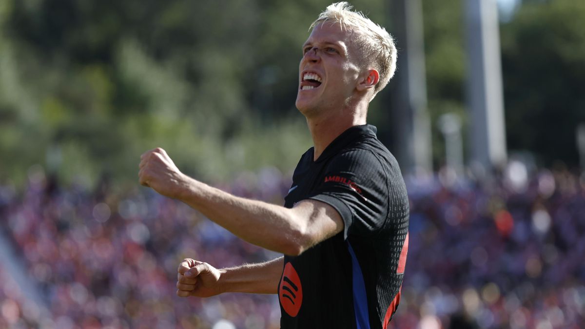 Barceloně bude měsíc chybět zraněný Olmo