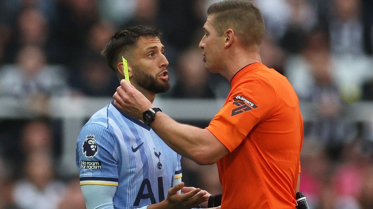 Žertoval na adresu korejského spoluhráče. Bentancurovi z Tottenhamu hrozí trest