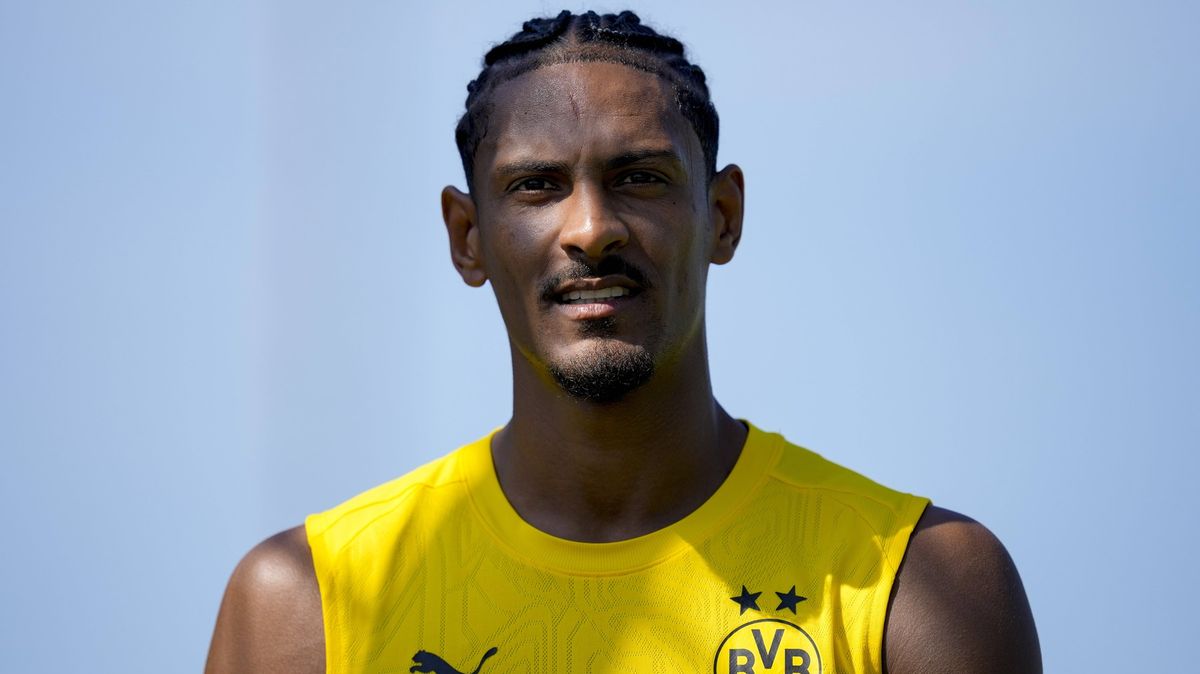 Dortmund poslal útočníka Hallera na hostování