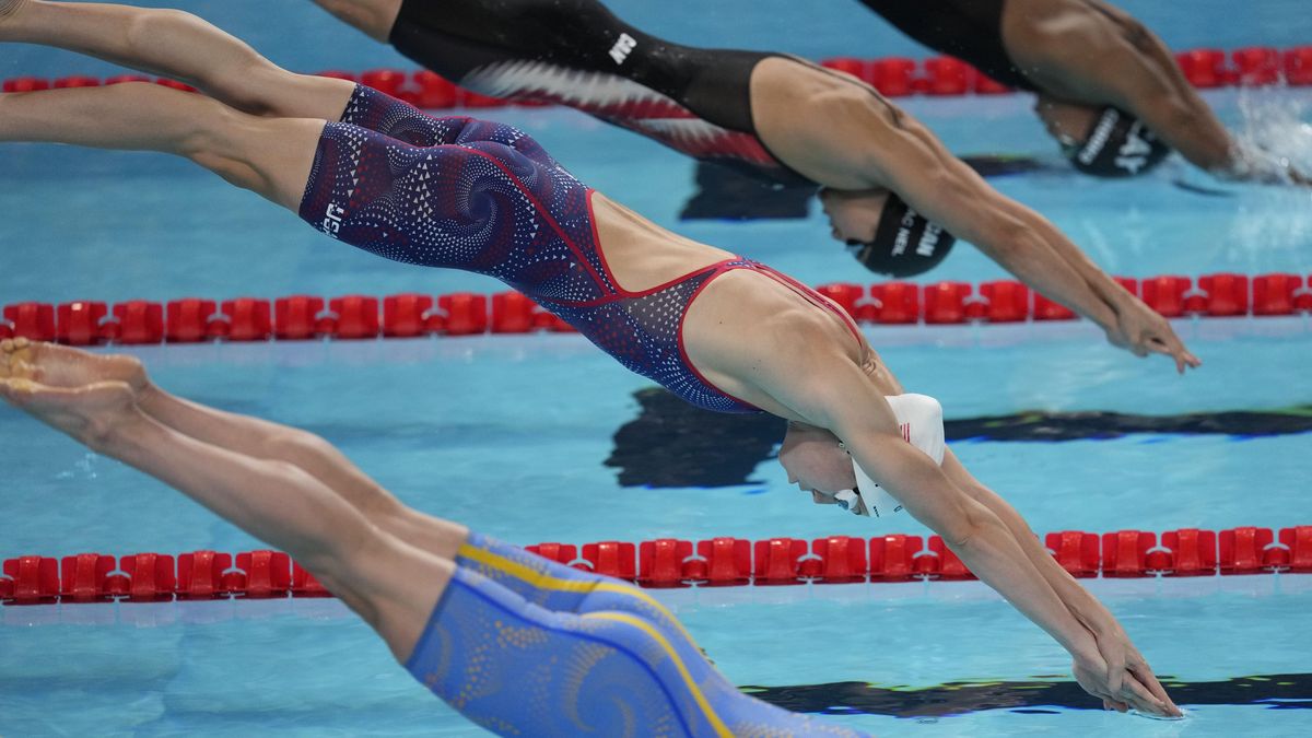 Olympijský plavecký šampion Marchand vynechá MS v krátkém bazénu