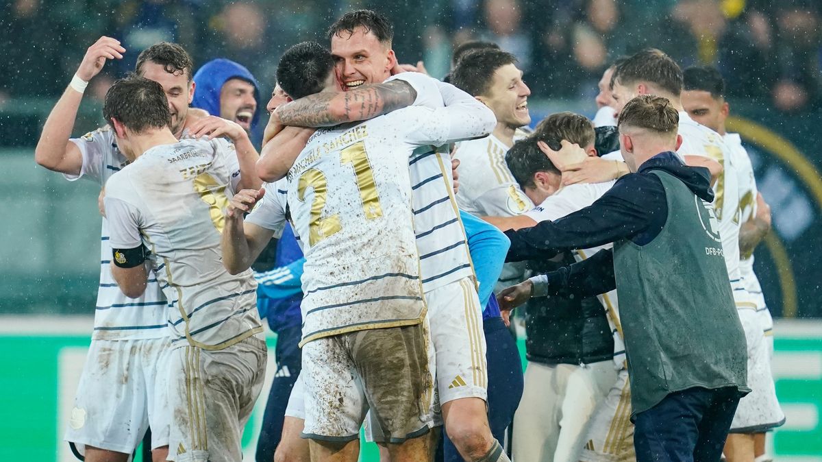 Šok v Německu. Fotbalisté třetiligového Saarbrückenu jsou v semifinále Německého poháru