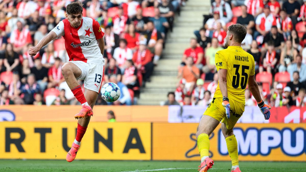 Patičkové šílenství v Edenu. Trpišovský se bojí, aby mu Chytila nesebral hokejový nároďák