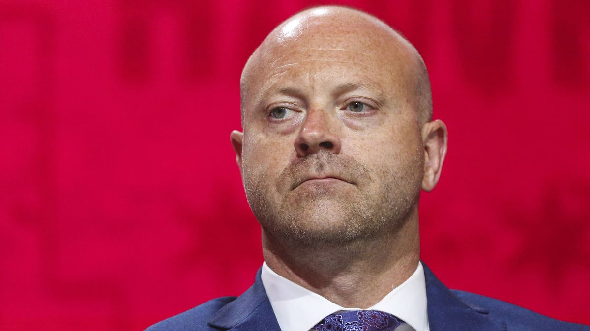 Bowman se po skandálu v Chicagu vrací do NHL, je generálním manažerem Edmontonu