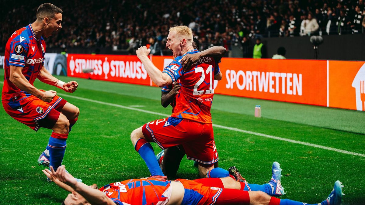 Eintracht šokoval sváteční střelec. Životní gól i zápas, zářil Jemelka