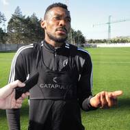 Kamerunský záložník Joss Didiba po tréninku Zlína na Maltě.