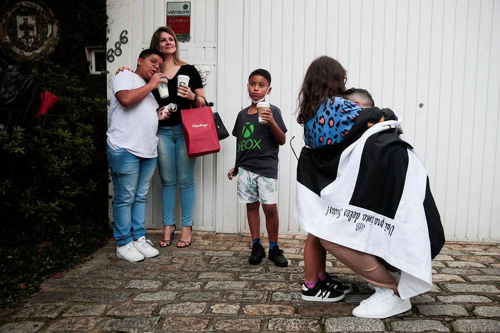 Fanoušci v Brazílii truchlí, zemřela fotbalová legenda - Pelé.