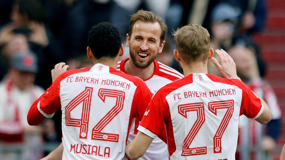 Starý dobrý Bayern. Pracovat s Kanem je dar, poklonil se trenér po osmigólové show