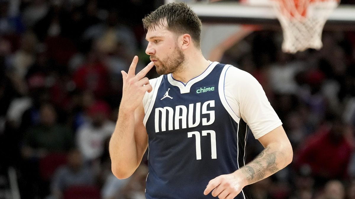 Dončič 47 body ukončil vítěznou sérii basketbalistů Houstonu v NBA