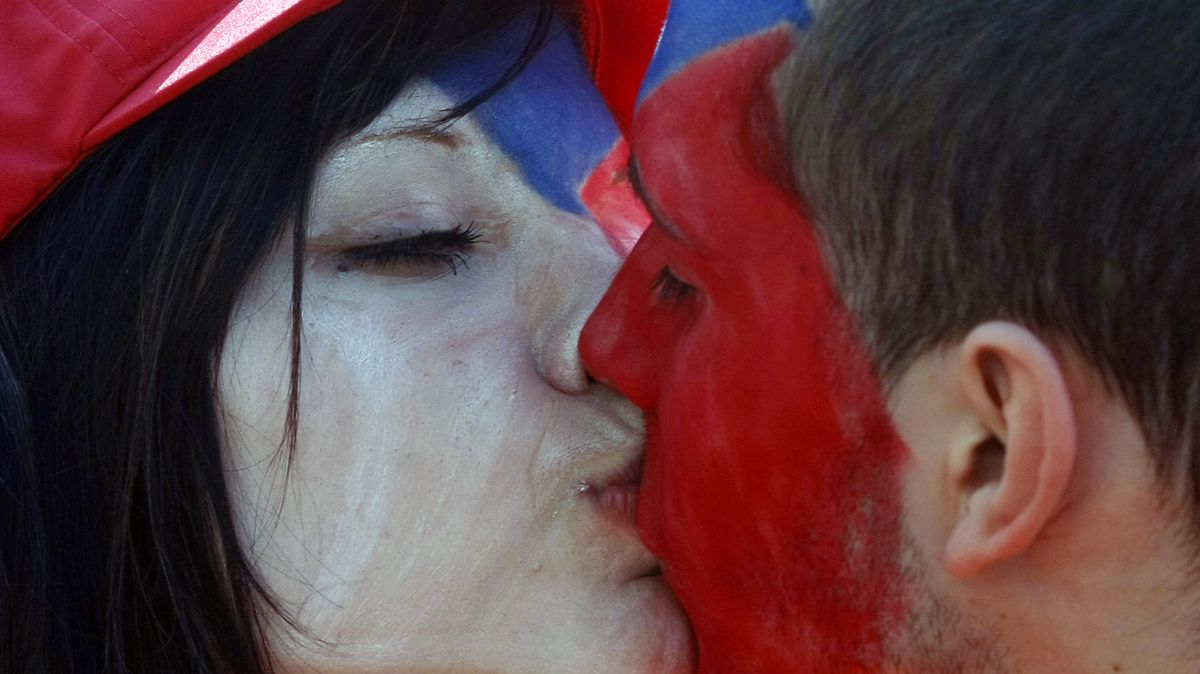 Fanoušci pozor, kamery vidí všechno. A o líbačku nepřijdete, vzkazuje režisér zápasů MS