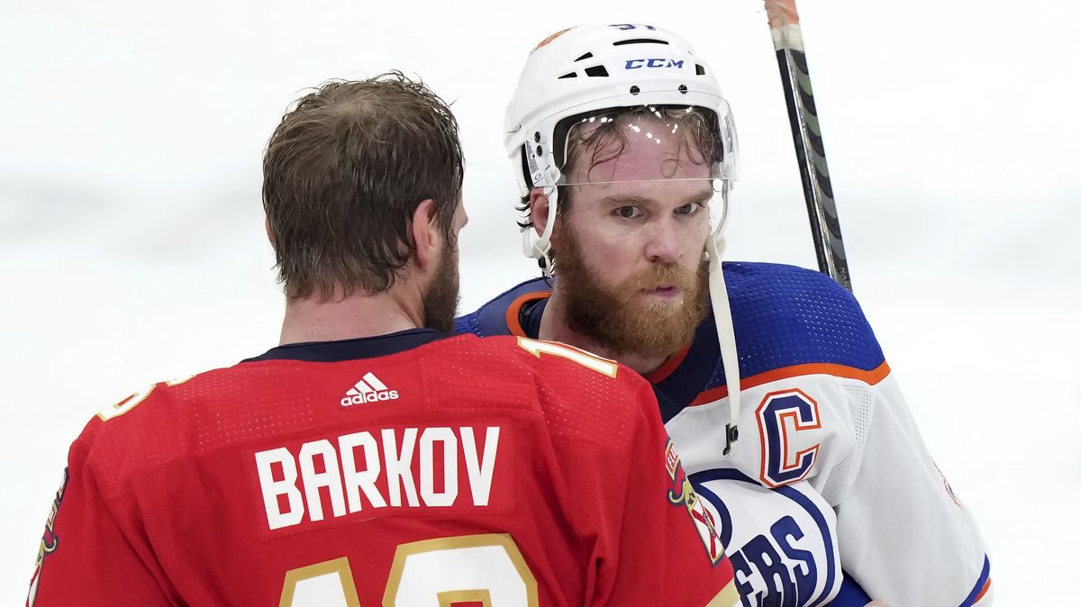 Prázdnota a bolest. McDavid si ani nešel pro cenu, kanadská kletba dál trvá