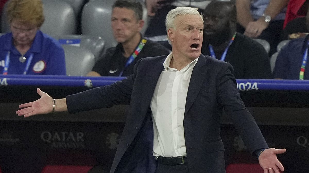 Deschamps bude pokračovat, potvrdil šéf francouzského fotbalu