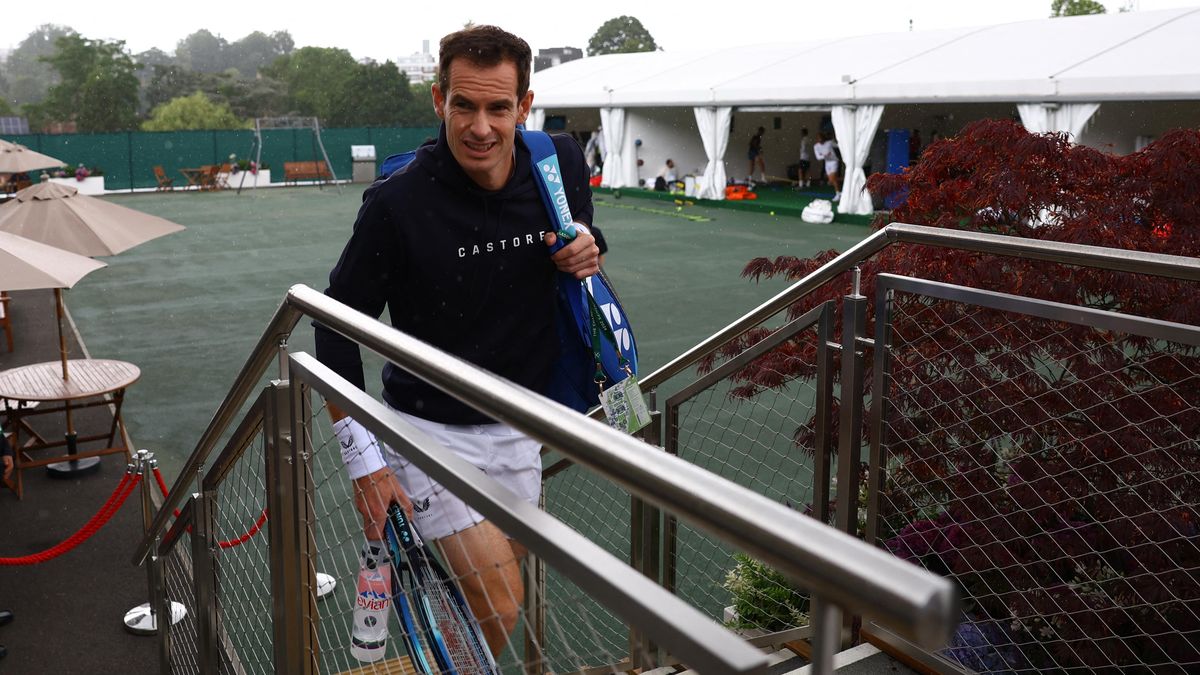 Murray bude ve Wimbledonu hrát po odhlášení ze singlu i mix s Raducanuovou