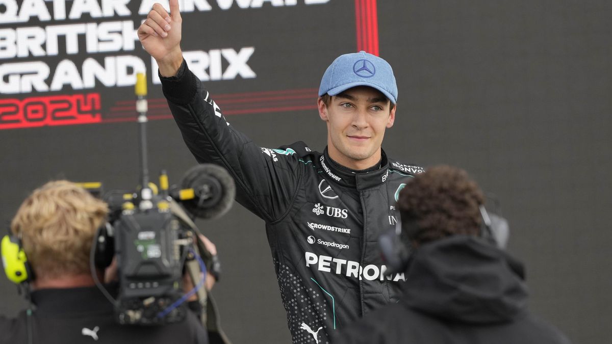 Kvalifikaci na Velkou cenu Británie formule 1 v Silverstonu ovládli domácí jezdci stáje Mercedes