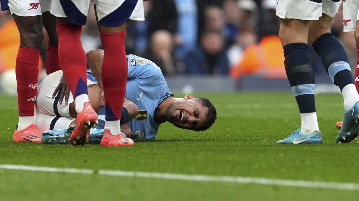 Zlá zpráva pro hvězdu Manchesteru City. Rodrimu hrozí konec sezony