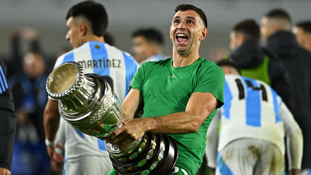Martínez za další obscénní gesto vyfasoval trest