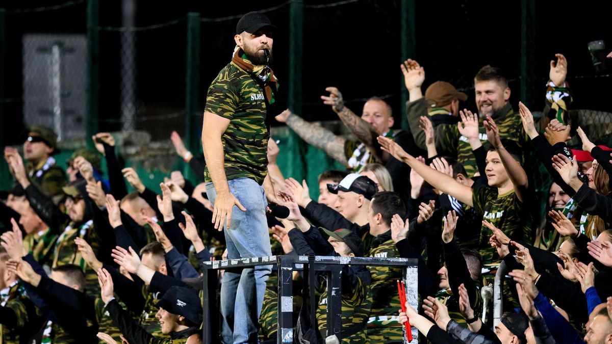 Zvuk píšťalky rušil vršovické derby. Musíme si s fanoušky promluvit, říkal Provod