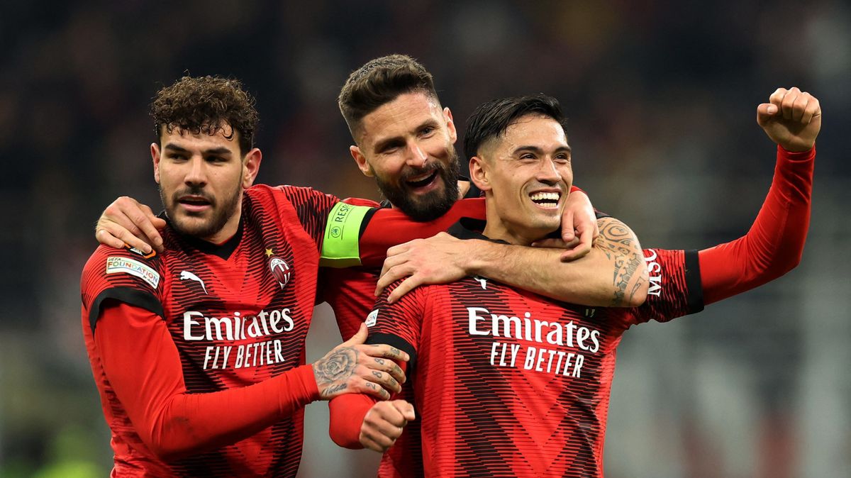 Kuchař z Berlusconiho éry, dva autobusy a vlivný Zlatan. Do Prahy míří další gigant