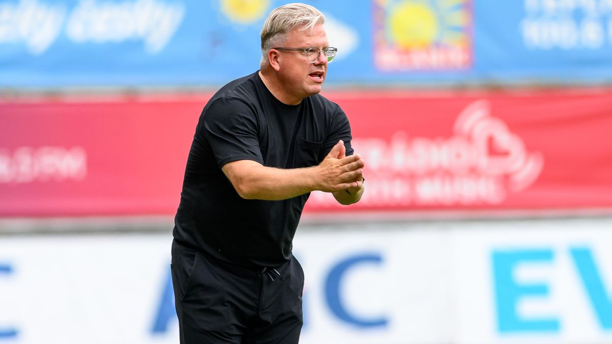 Do odvety bez Panáka, ale se změnami. Klidně jich zase udělám šest, hlásí kouč Sparty