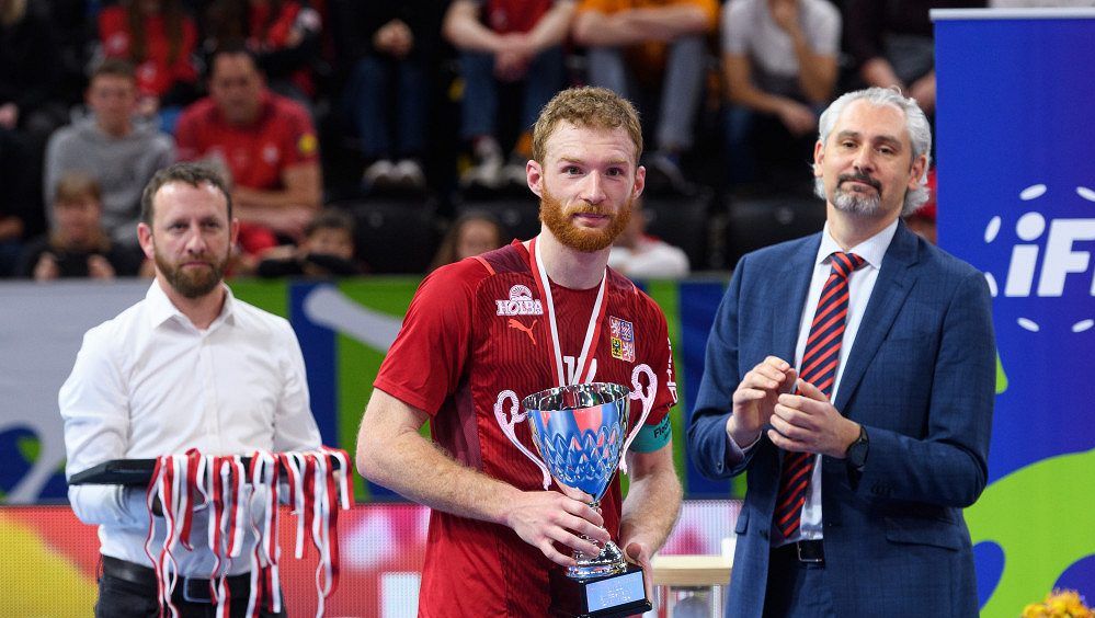 Kapitán florbalové reprezentace Němeček odchází ze Střešovic do Storvrety