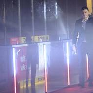 Slavnostní ceremoniál na počest Petra Sýkory.