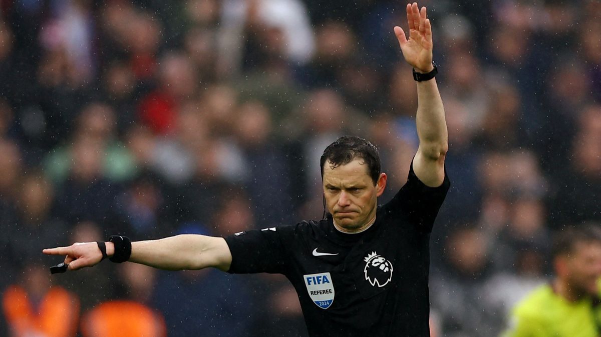 Jinde běžné, ve fotbale úplná novinka. Portugalský sudí otevřeně promluvil