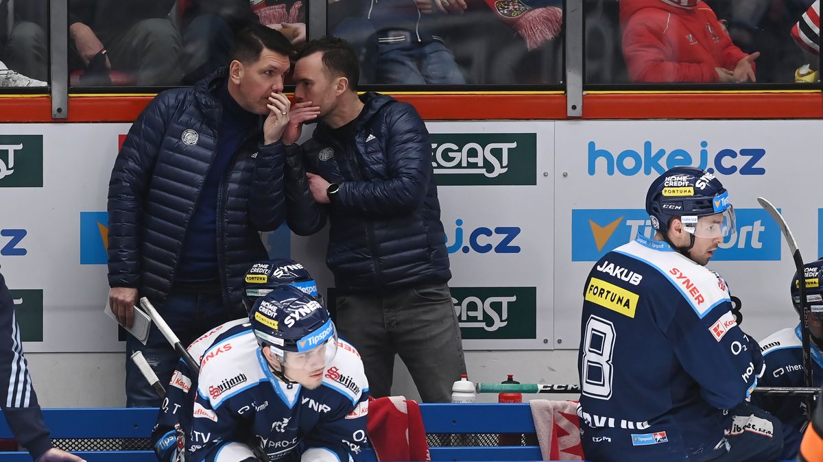 Bílí Tygři odvrátili i druhý mečbol. Konrád je ikonou předkol. Ulevilo se mi, když nechytal, přiznal Pešán