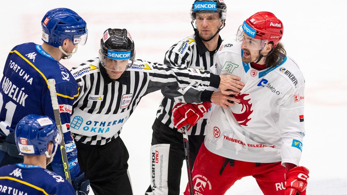 Tři fauly a pískot publika. Voženílek jede svůj mód play off a zachovává pokerovou tvář