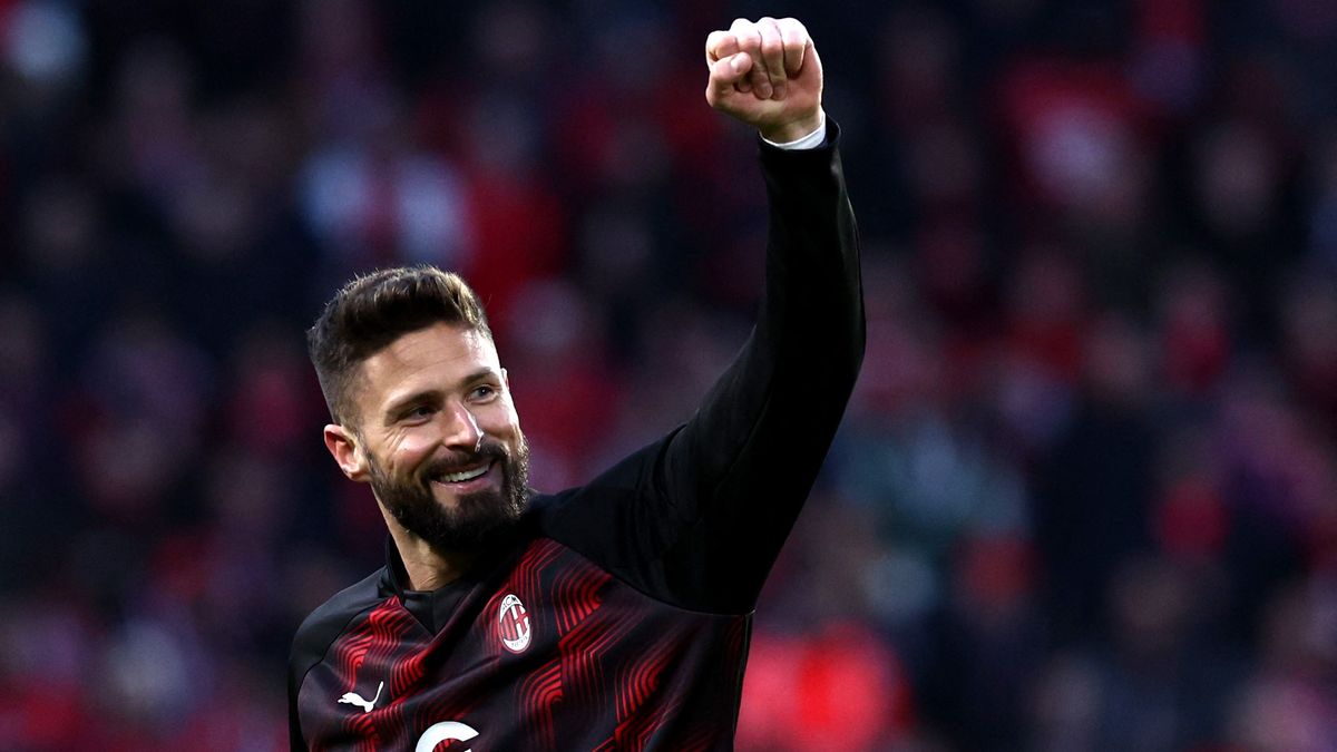 Má tetování z Bible a místo v Interu střílí góly u rivala. Teď jde Giroud na Slavii