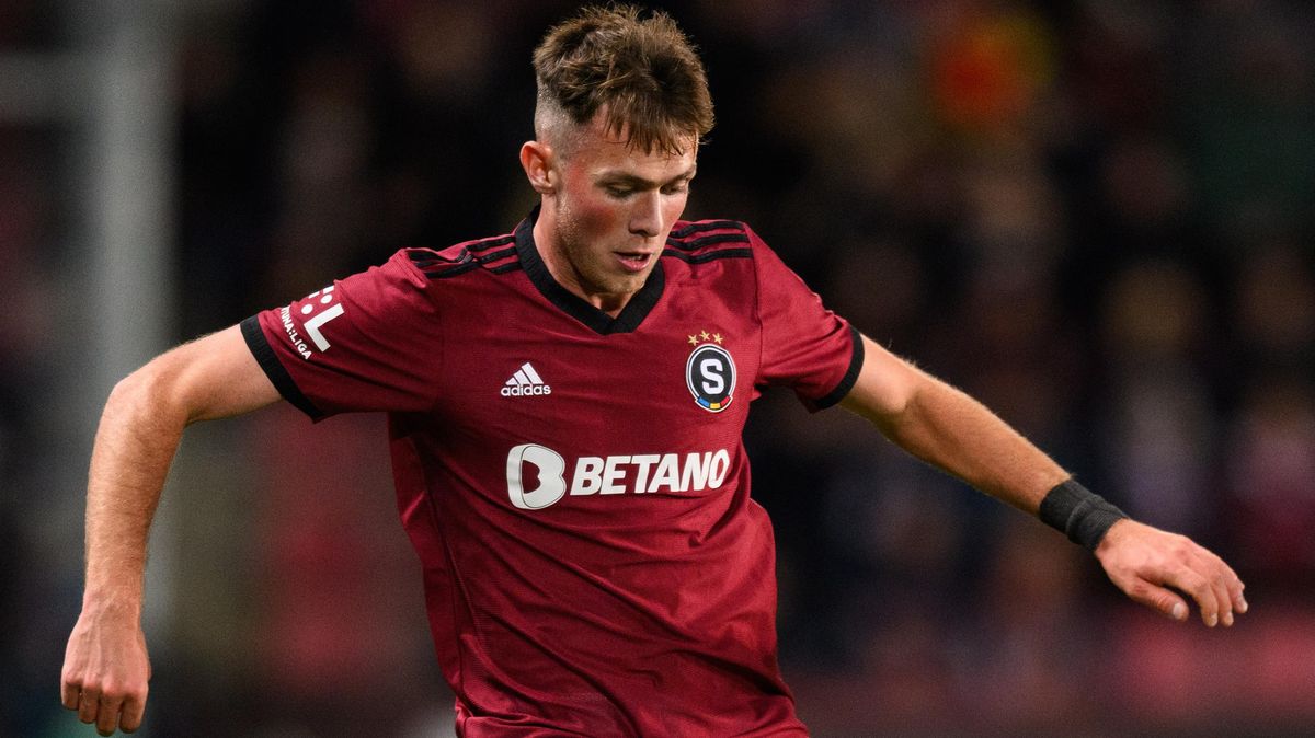 Fotbalisté Varnsdorfu porazili rezervu Sparty na jejím hřišti a opustili sestupové příčky