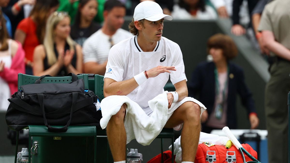 Djokovič postoupil bez boje do semifinále Wimbledonu