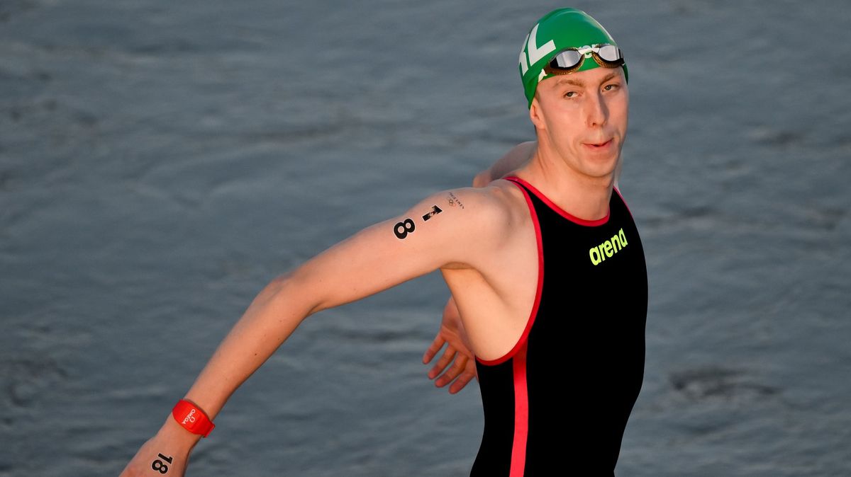 Olympijský šampion po závodu v Seině onemocněl a přišel o roli vlajkonoše na závěr her