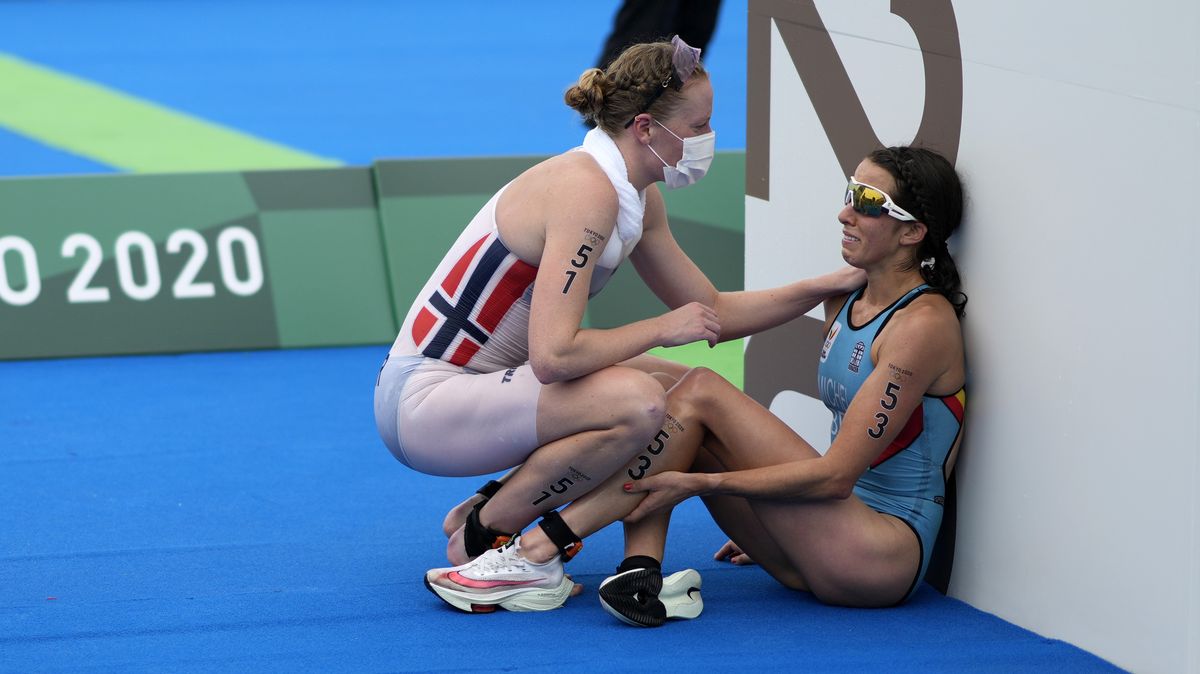 Triatlonistka skončila v nemocnici. Špinavá řeka zničila olympijské sny