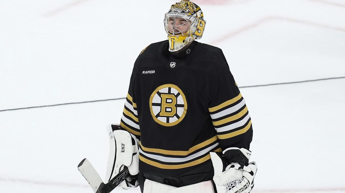 V Bostonu to vře. Gólmanská jednička je stále bez smlouvy a její agent obviňuje Bruins